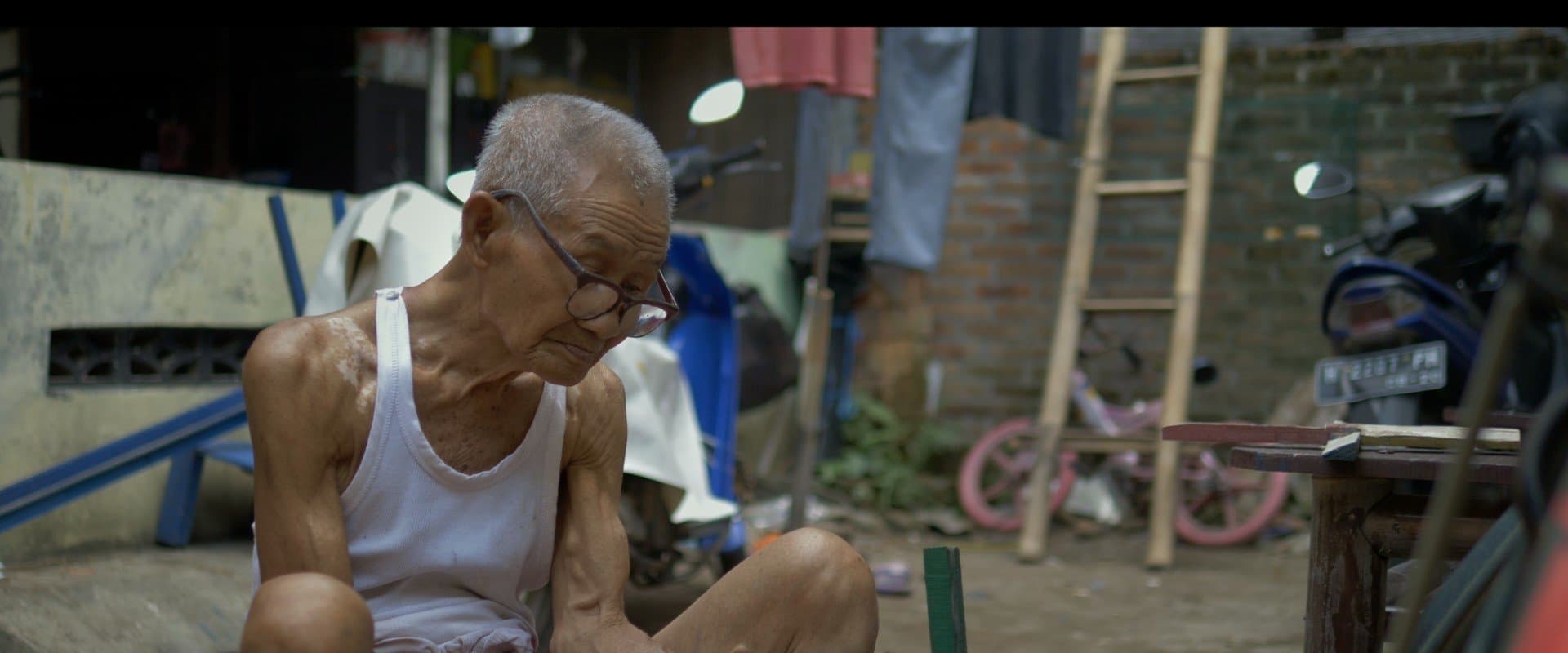 The Last Becak's Sepatbor Painter